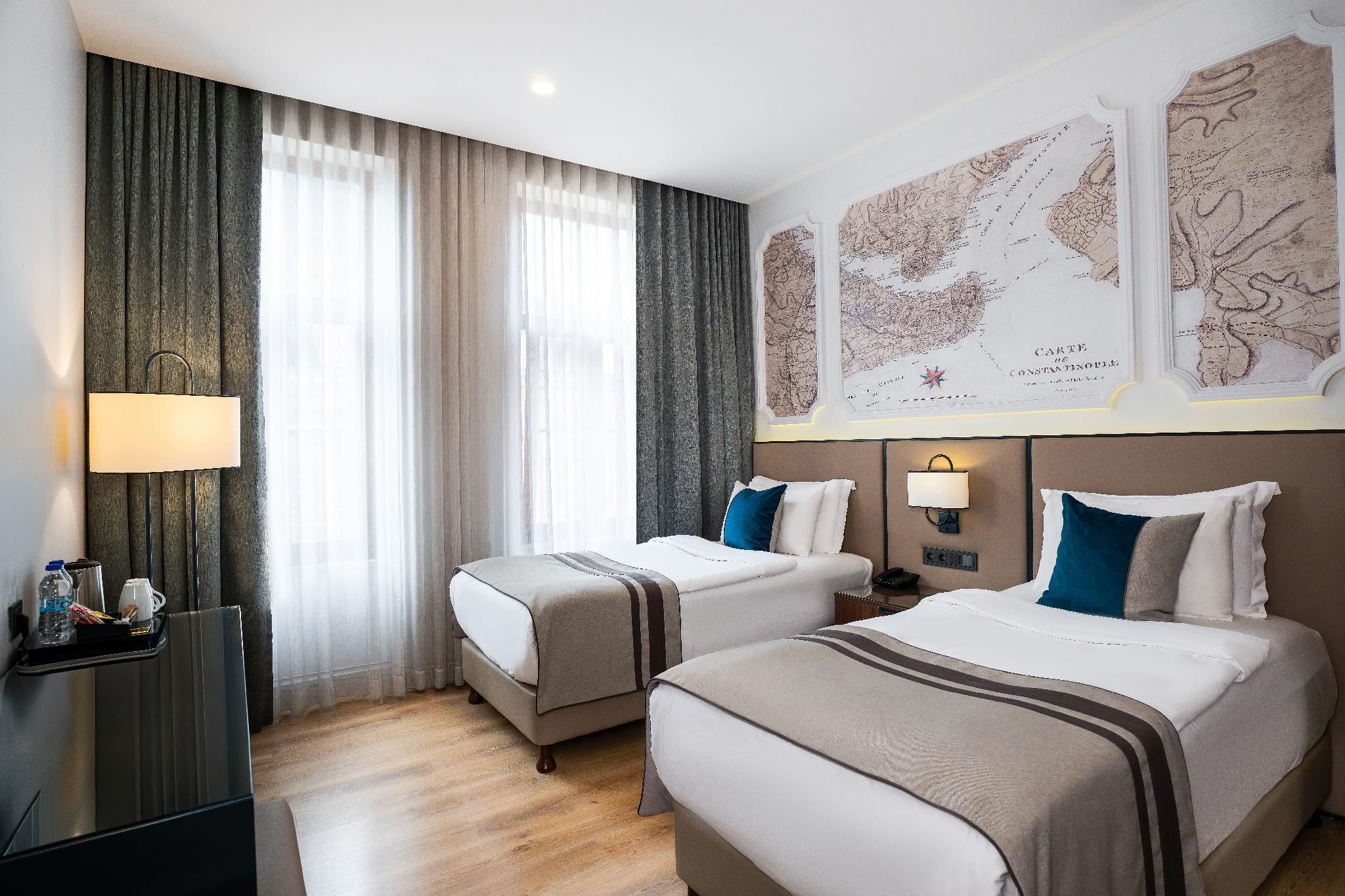 undefined Akka Suites Taksim 10