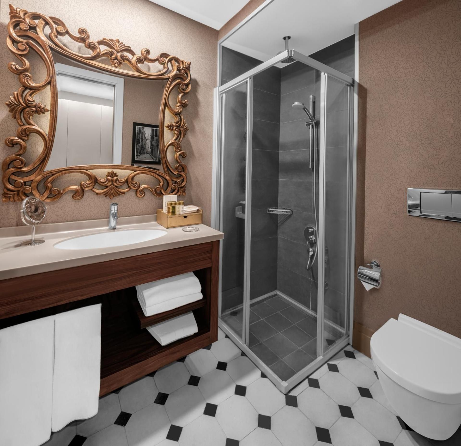 Superior Double Room with 2 Single Beds