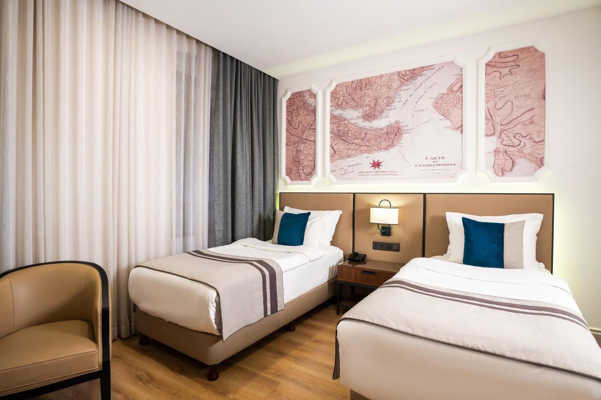 Deluxe Twin Room
