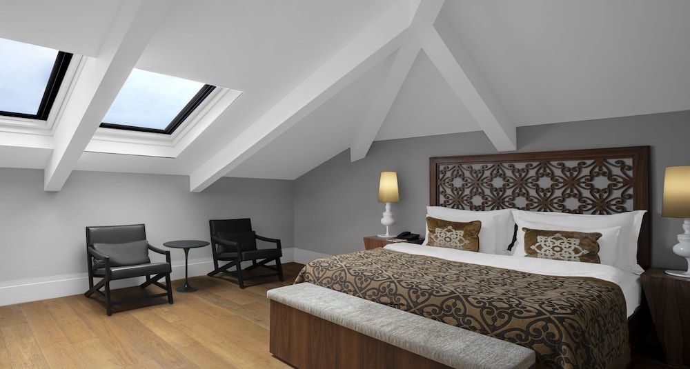 Akka Suites Taksim Standard Room No View French