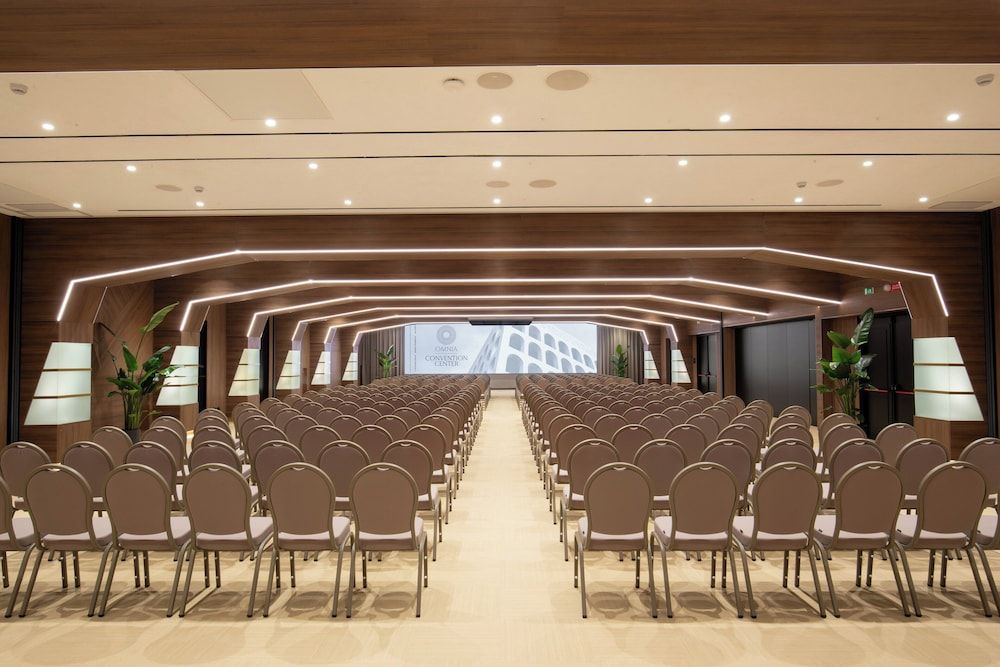 undefined Hotel Shangri-La Roma 8