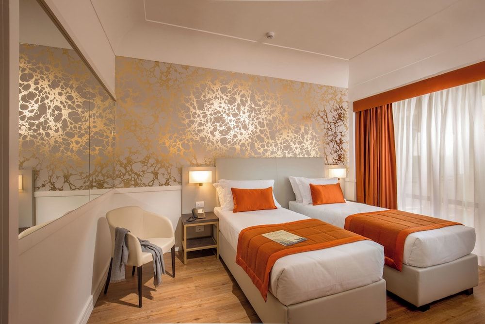 undefined Hotel Shangri-La Roma 2