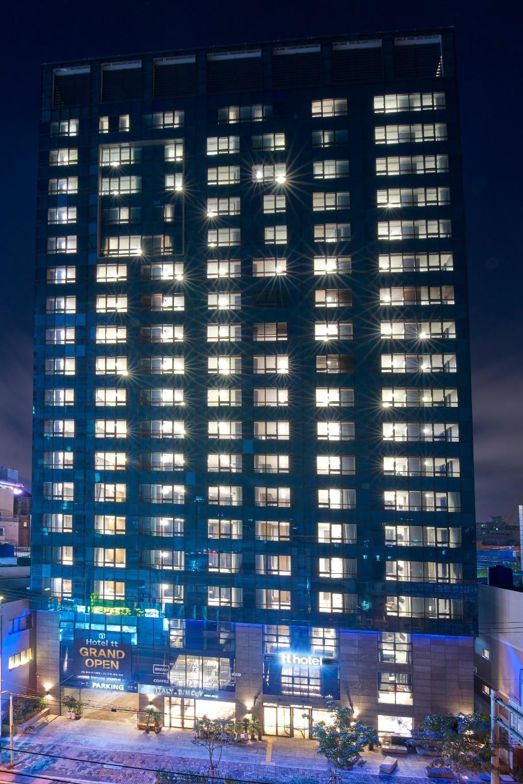 undefined Hotel tt 3