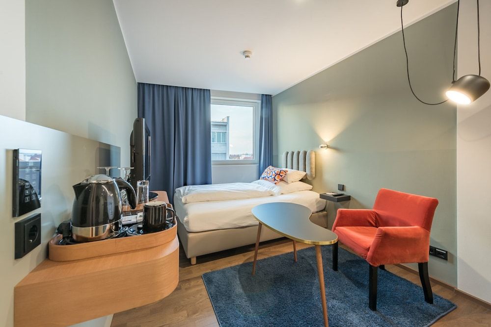 Hotel Ploberger Economy Single Room 2