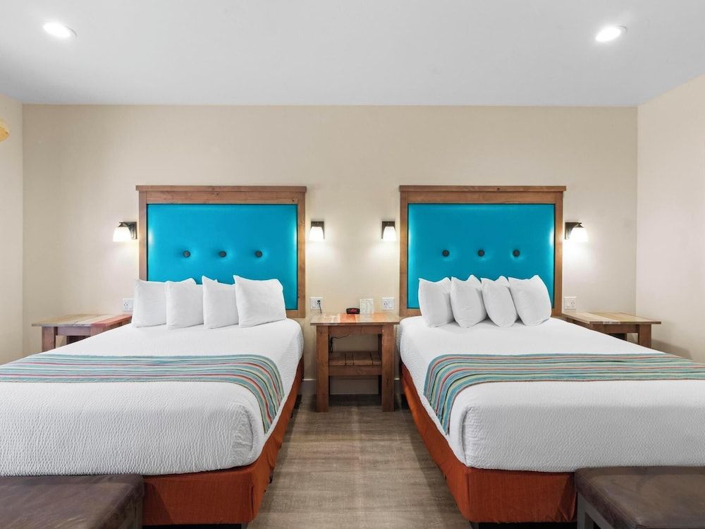 Deluxe Room, 2 Queen Beds