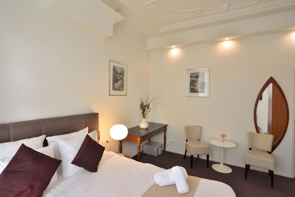 Basic Double or Twin Room