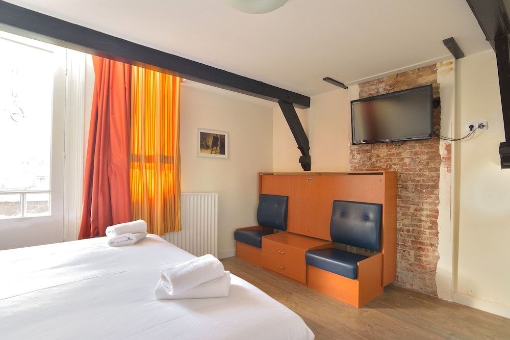 Basic Triple Room