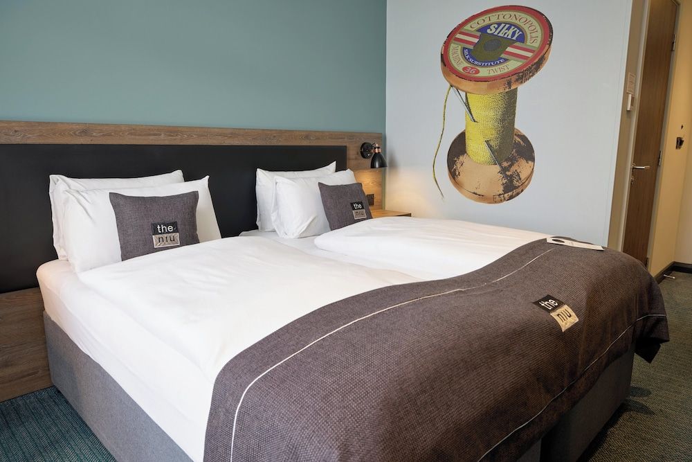 Holiday Inn - the niu, Loom Manchester North by IHG Standard Room, 2 Twin Beds 3