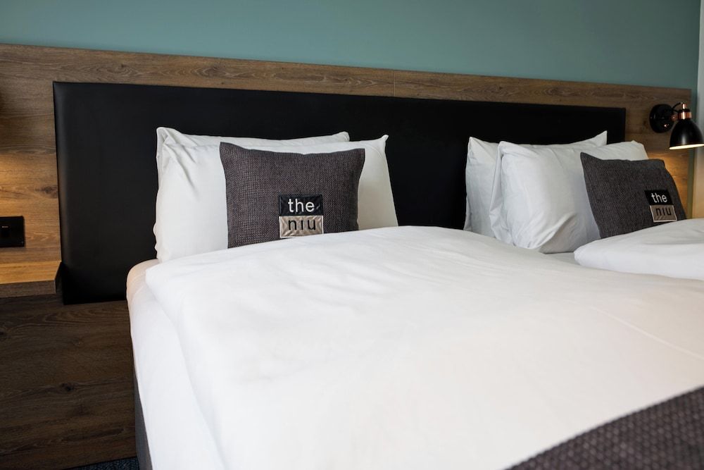 Holiday Inn - the niu, Loom Manchester North by IHG Standard Room, 2 Twin Beds