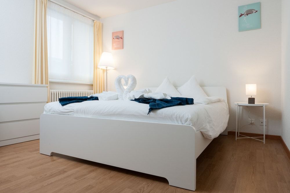 undefined Galaxy Apartments 4