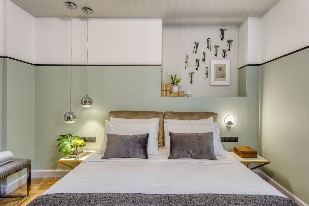 The Pinnacle Athens Classic Double Room 2