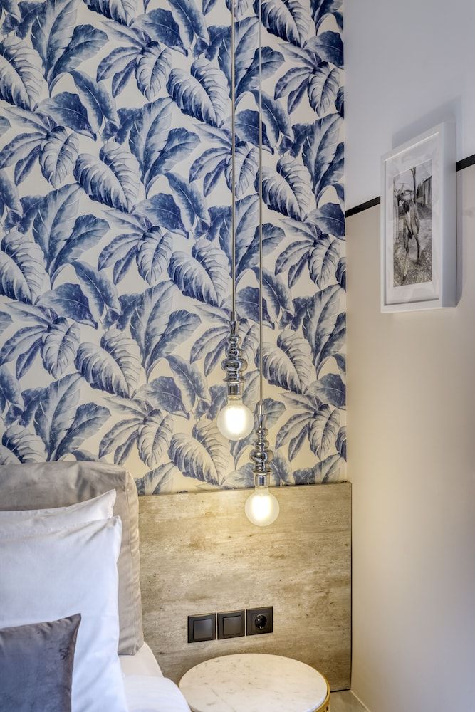 The Pinnacle Athens Budget Double Room 8