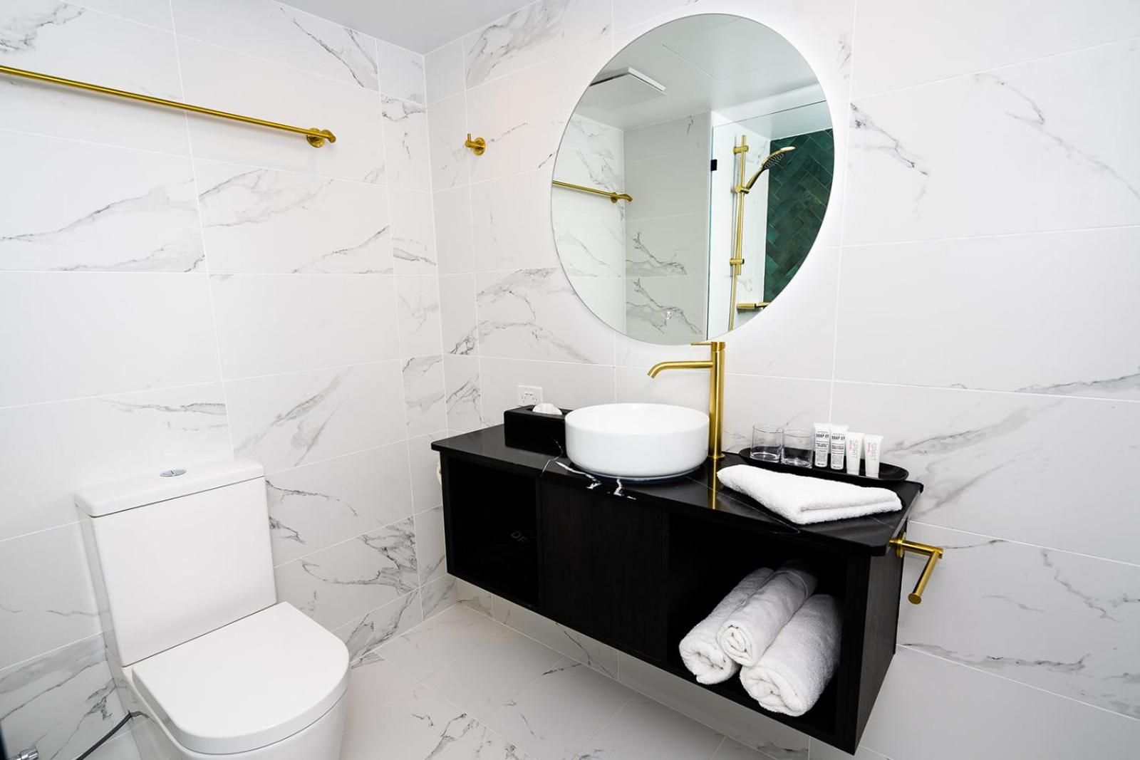 undefined The Benson Hotel 5