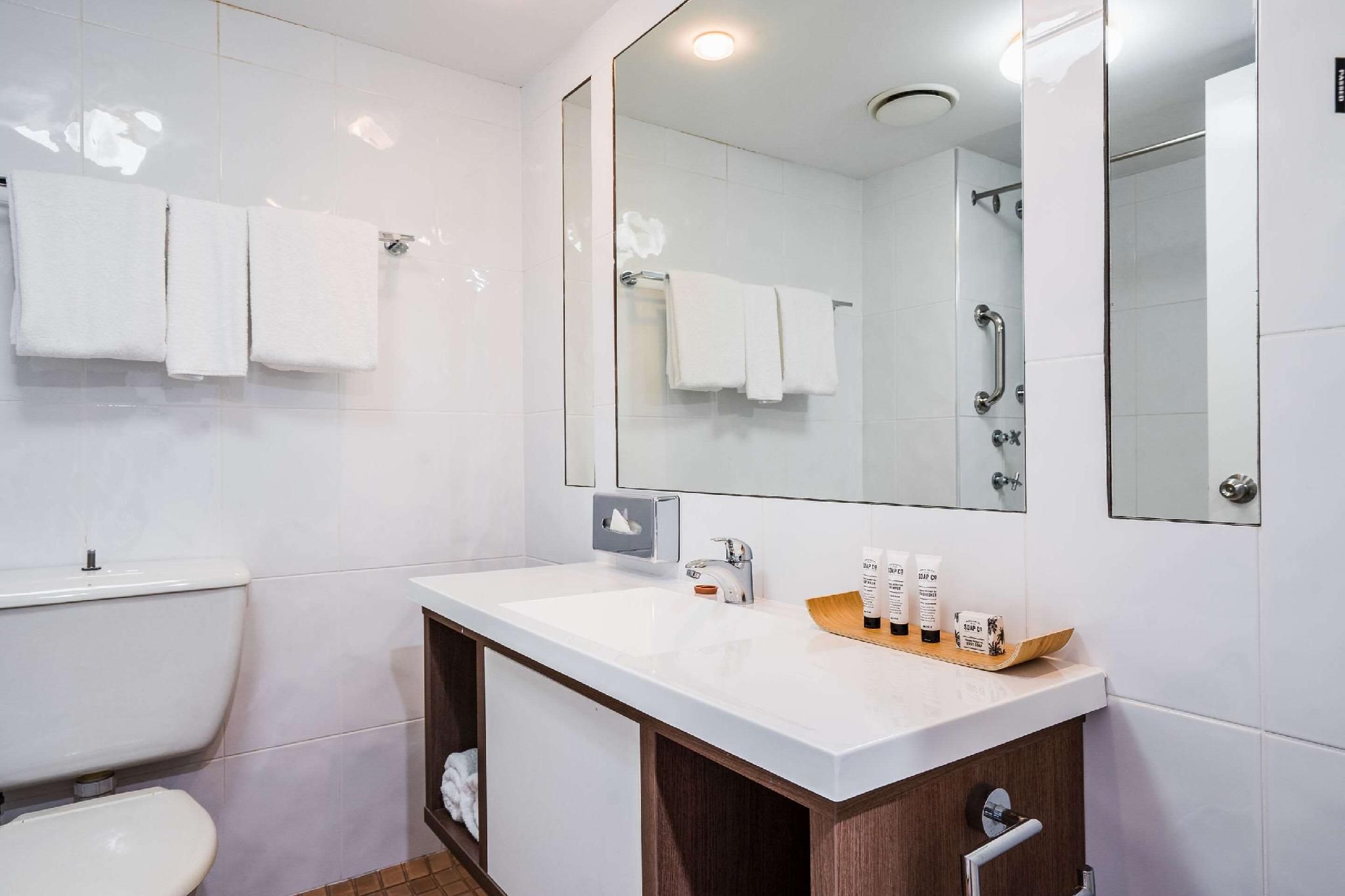 The Benson Hotel Superior Queen Room - Non-Smoking 3