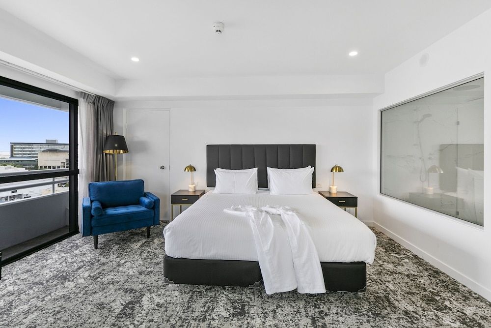 undefined The Benson Hotel