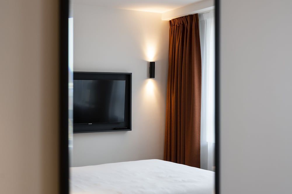 B&B HOTEL Antwerpen Centrum Standard Double Room, Accessible 14