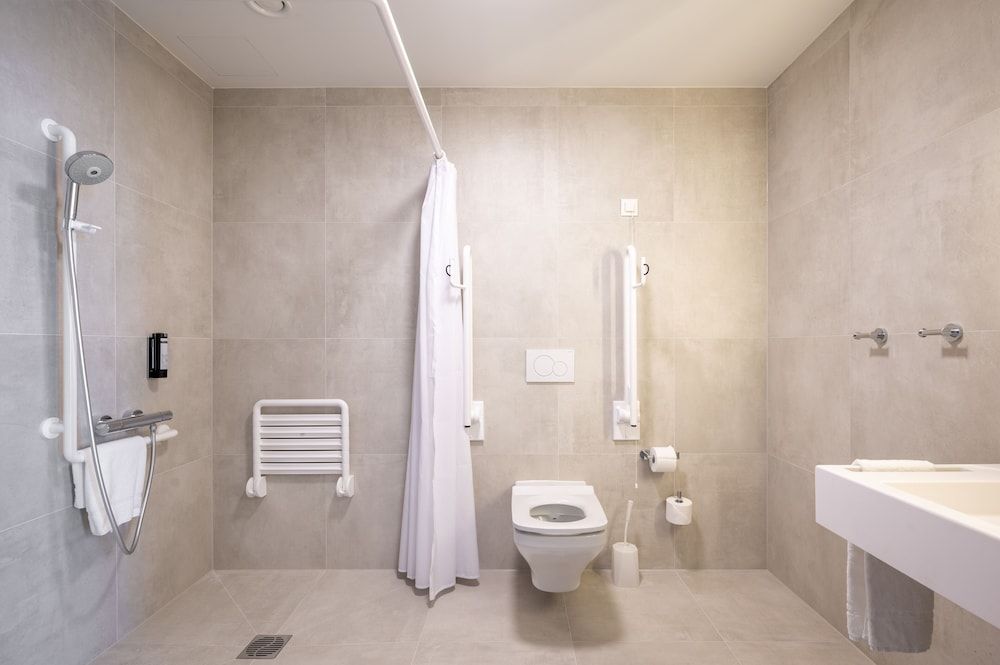 B&B HOTEL Antwerpen Centrum Standard Double Room, Accessible 7