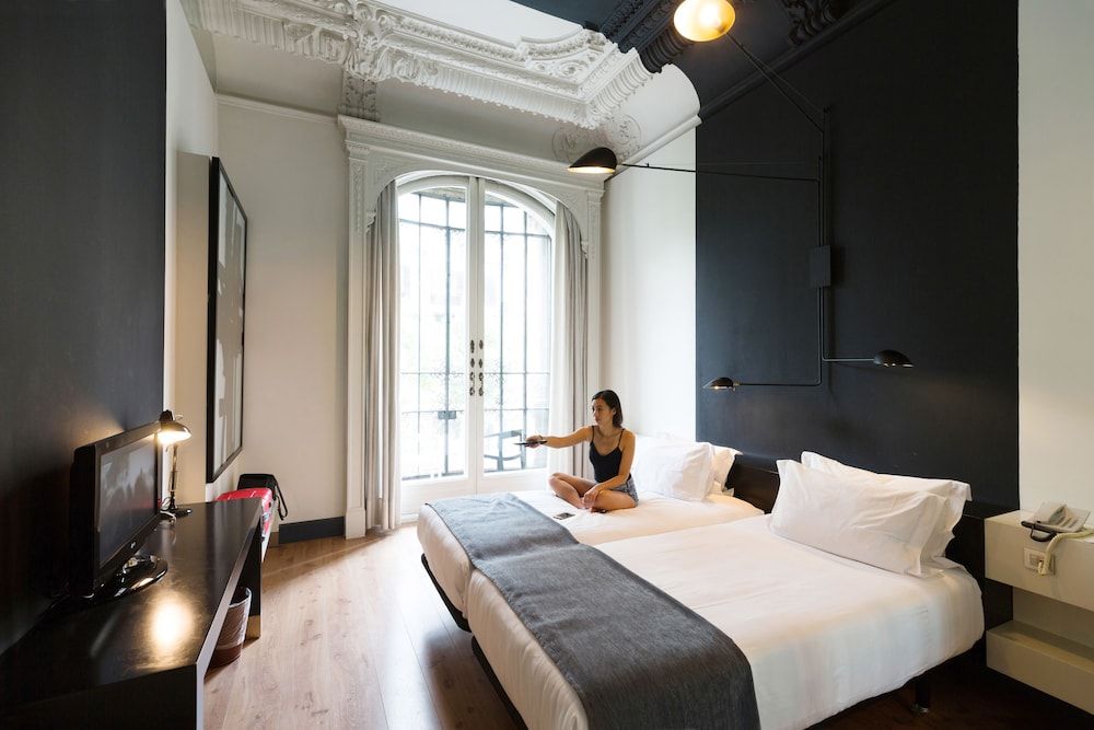 undefined Hotel Praktik Rambla 5