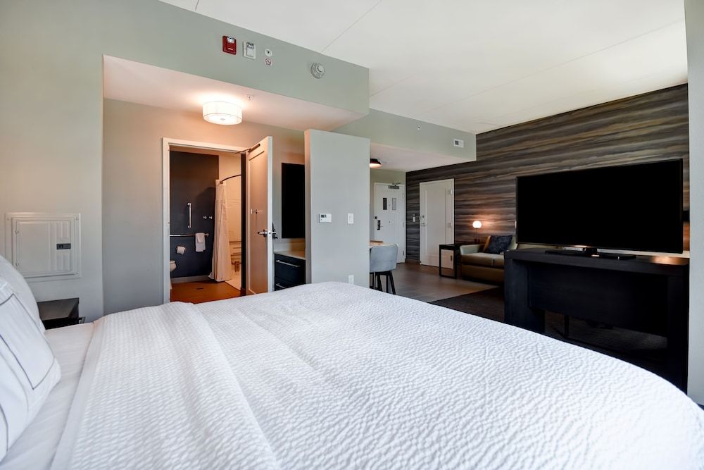 Suite, 1 Bedroom, Non Smoking (Hearing Accessible)