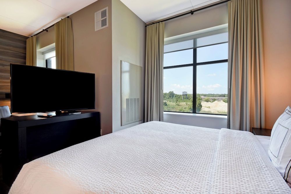 Studio, 1 King Bed with Sofa bed
