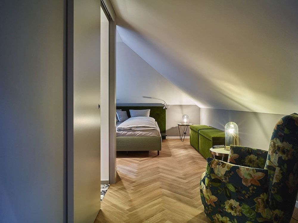 Bellevue-Terminus - Urban Lifestyle Hotel Standard Double Room (Small Attic) 9
