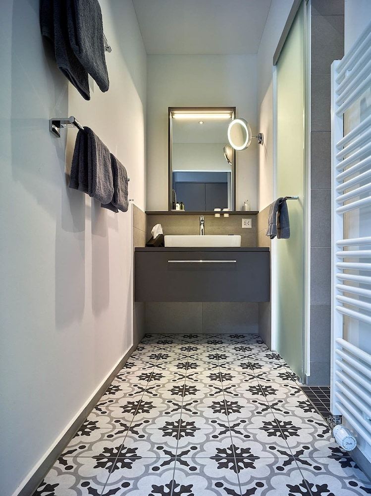 Bellevue-Terminus - Urban Lifestyle Hotel Standard Double Room (Small Attic) 5