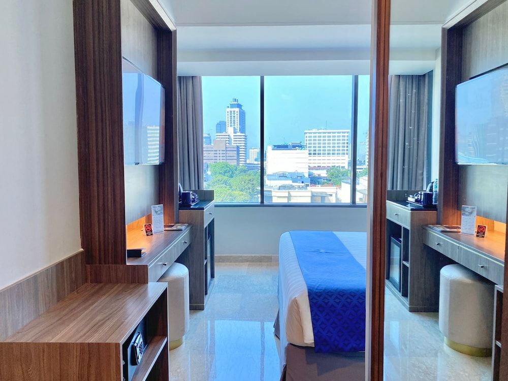Arthama Hotel Jakarta Deluxe Double Room 9