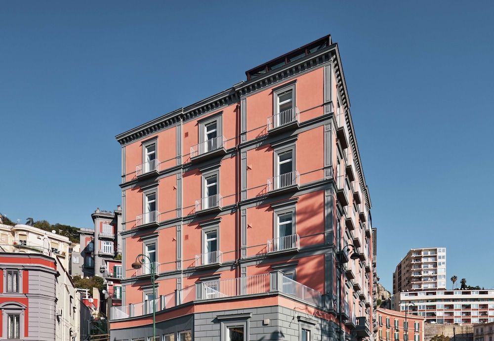 undefined De Bonart Naples, Curio Collection by Hilton 4