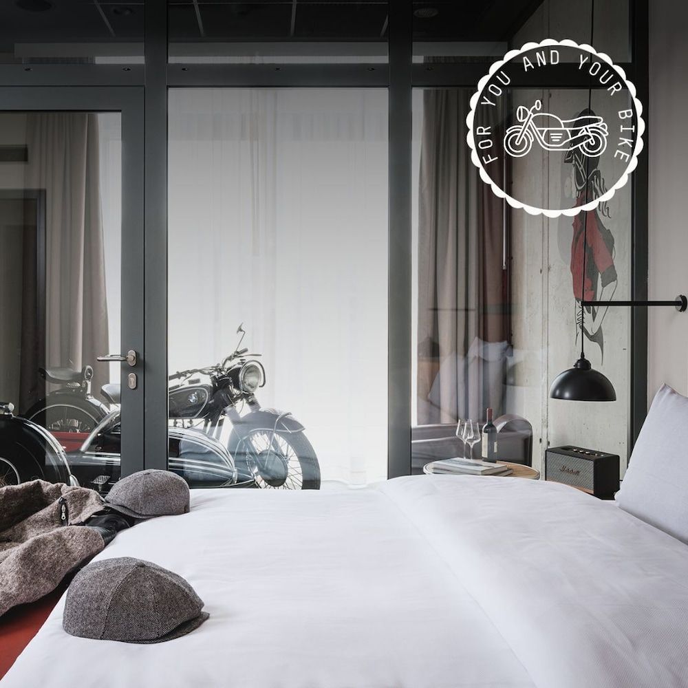 undefined Ameron München Motorworld 5