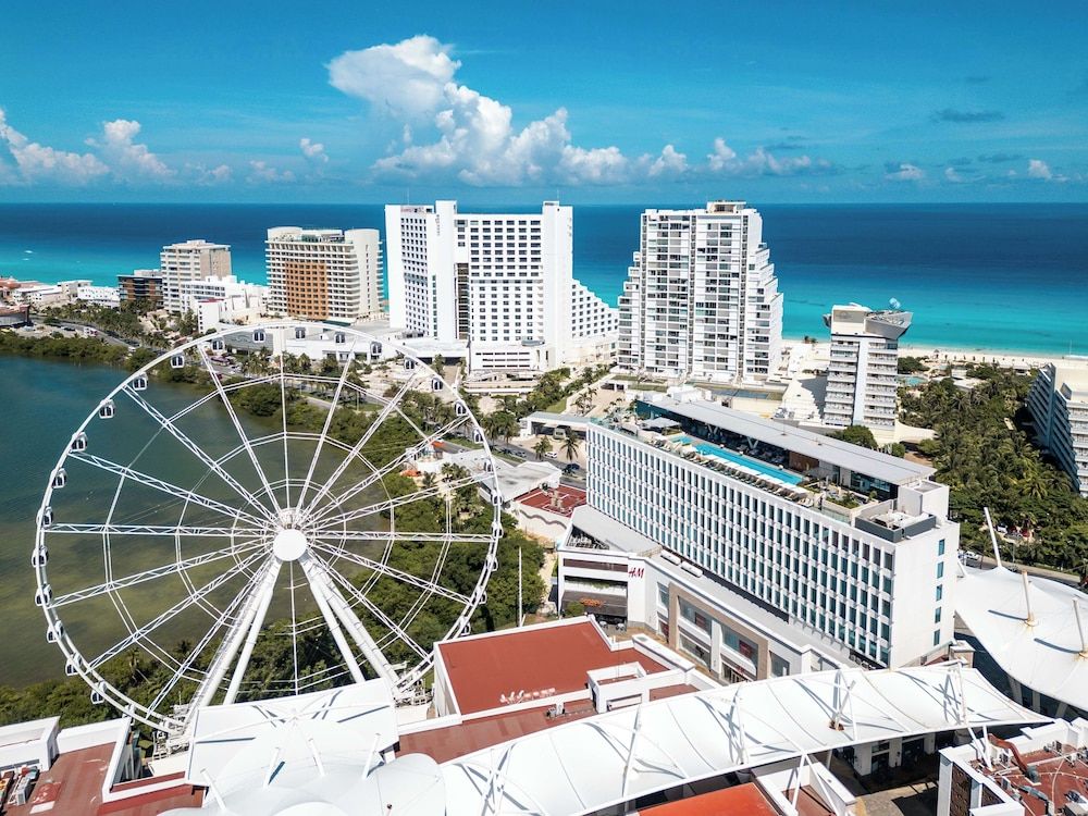 undefined Canopy by Hilton Cancun La Isla 5