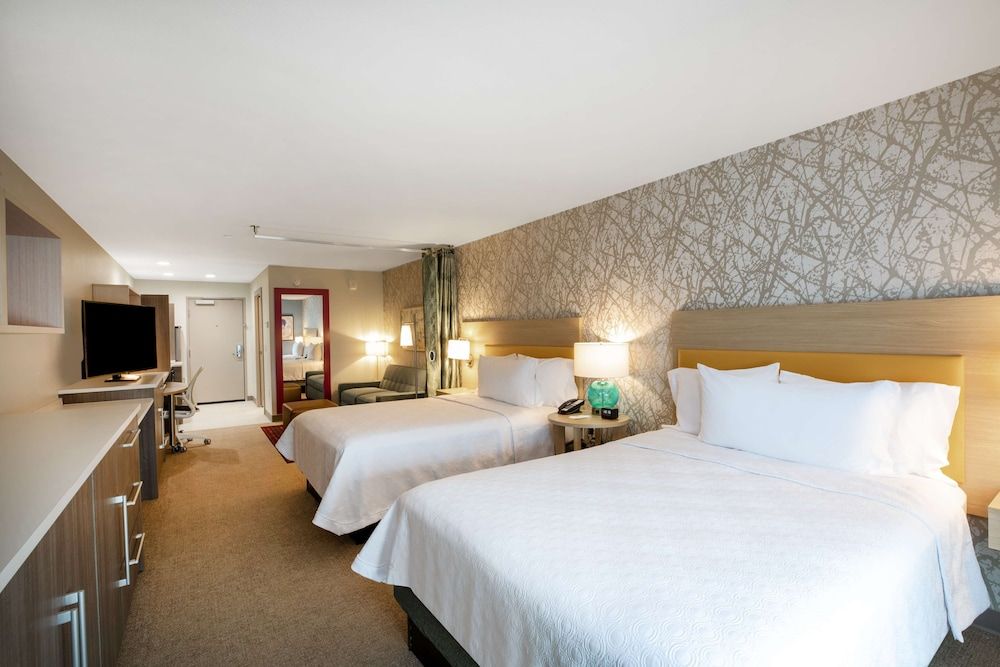 undefined Home2 Suites by Hilton Houston IAH Airport Beltway 8 4