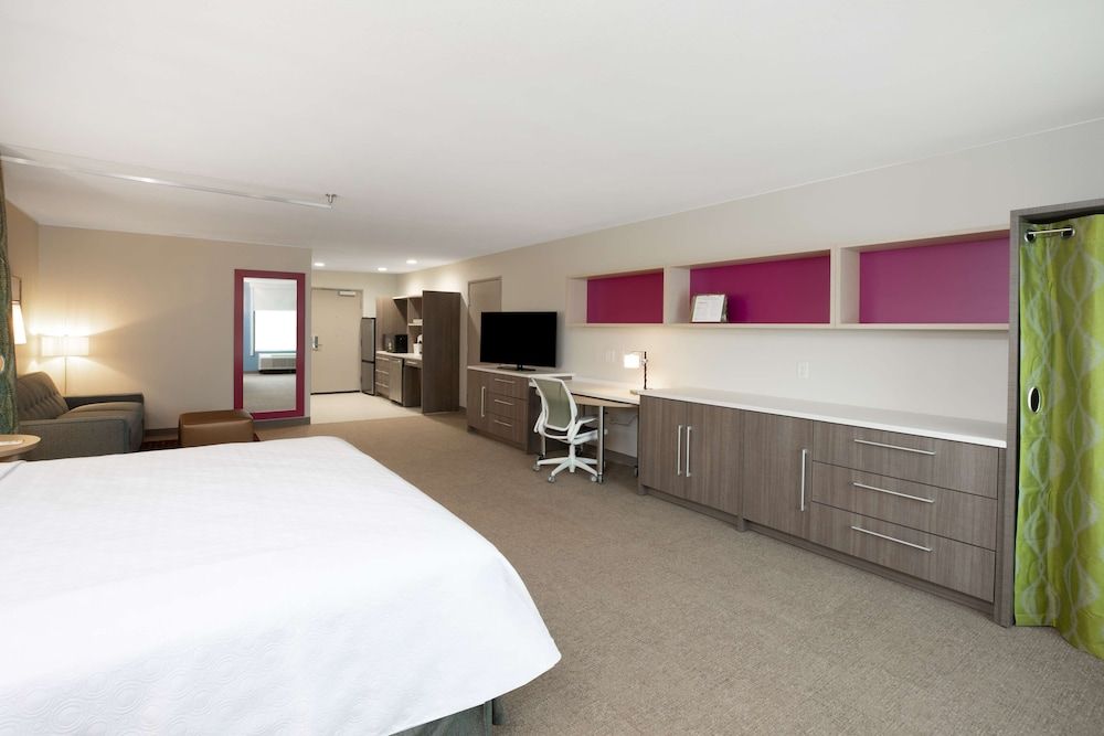 undefined Home2 Suites by Hilton Houston IAH Airport Beltway 8 3