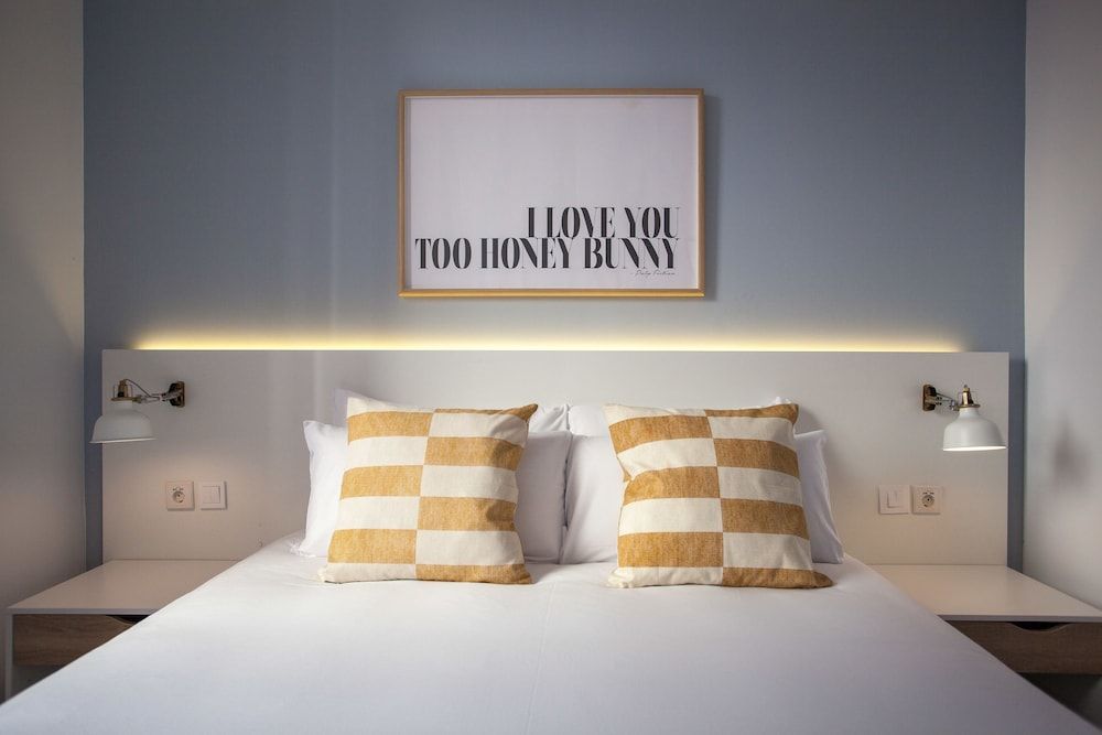 undefined Gran Central Suites 10