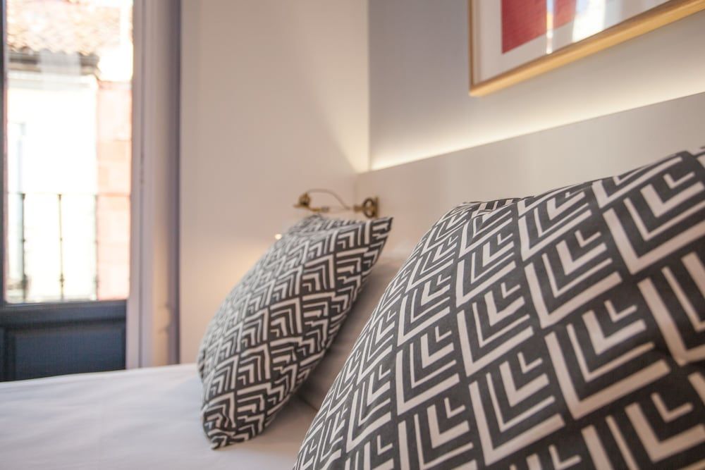 undefined Gran Central Suites 7