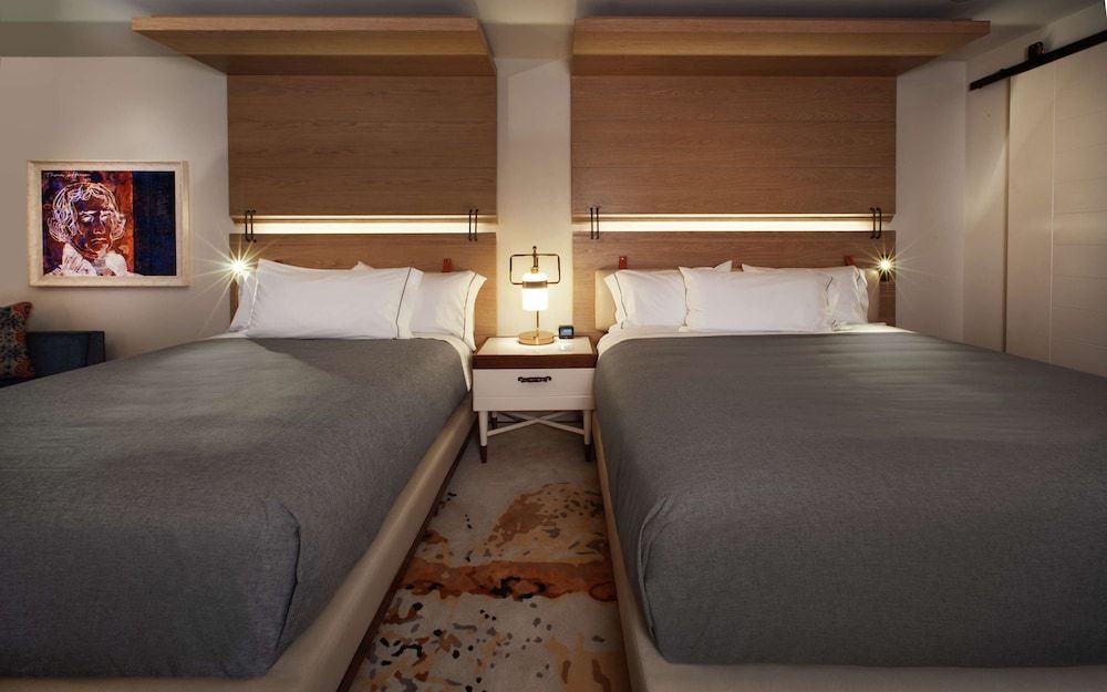 Deluxe Room, 2 Queen Beds