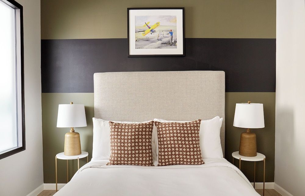 Kasa Cadillac Square Detroit