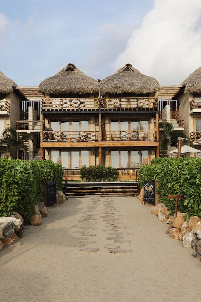 Casa Joseph Zicatela - Adults Only OCEAN FRONT SUITE