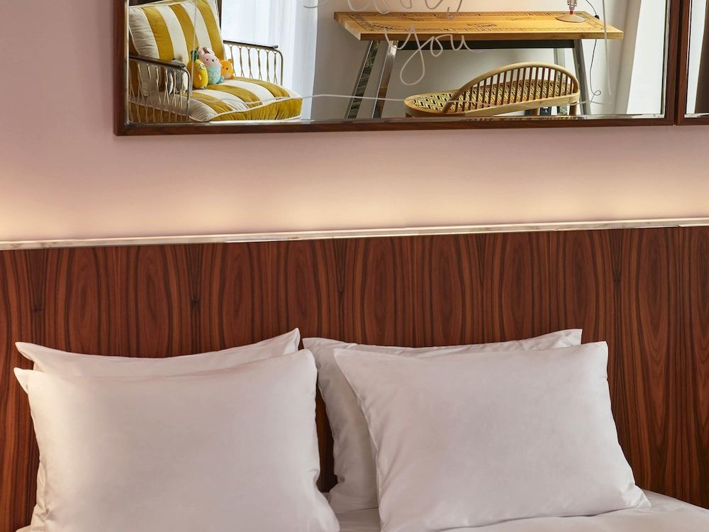 Room, 2 Twin Beds (Large)