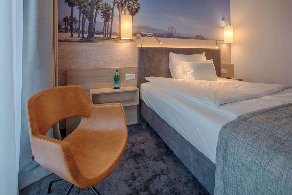 Best Western Hotel Wiesbaden Standard Room, 1 Queen Bed 3