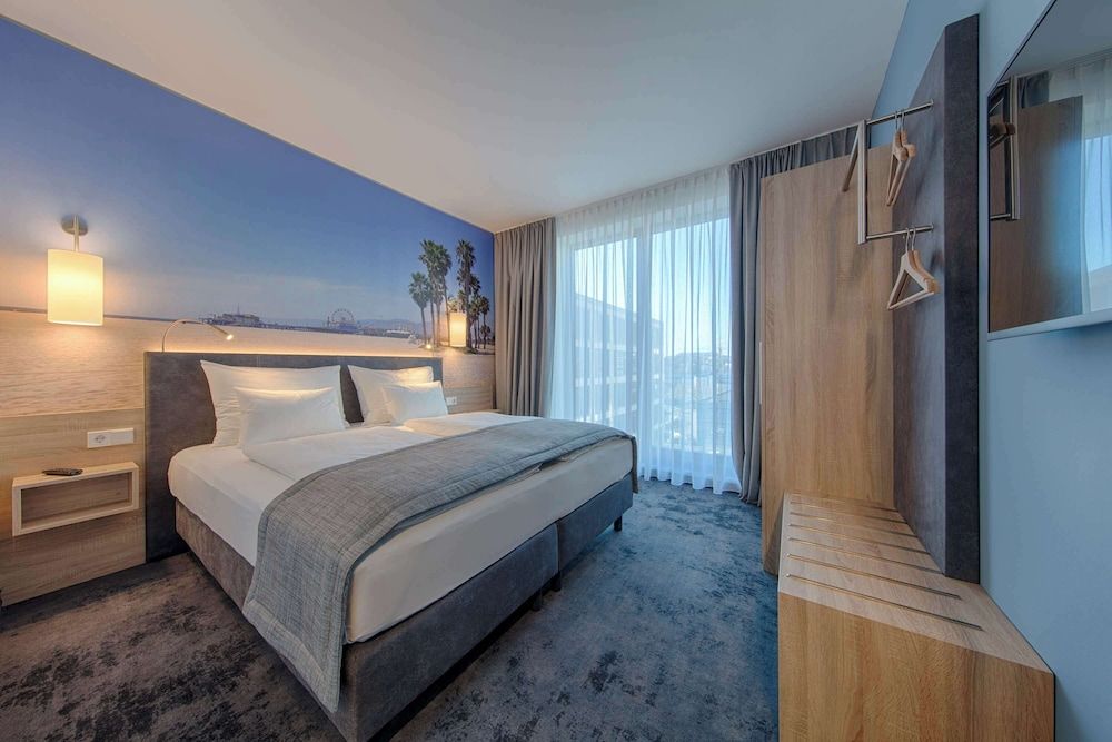 Best Western Hotel Wiesbaden Standard Apartment, 1 King Bed, Kitchenette 2