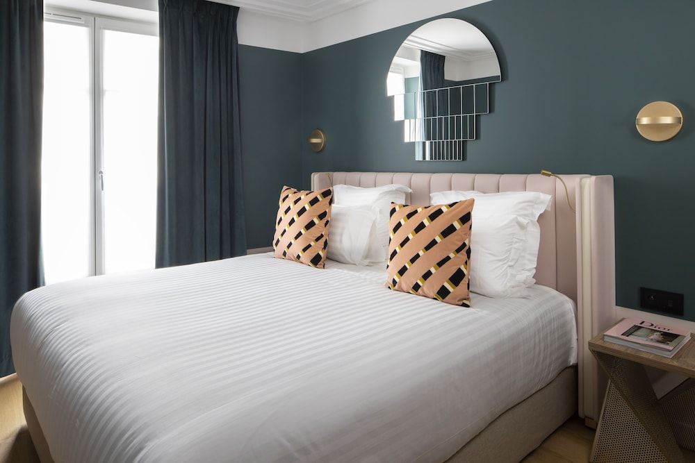 undefined Hotel Parisianer 2