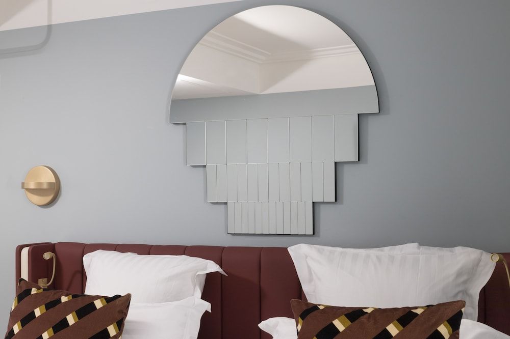 Hotel Parisianer Classic Double Room 7