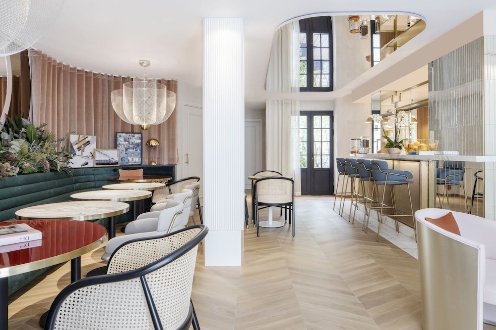 undefined Hotel Parisianer 10