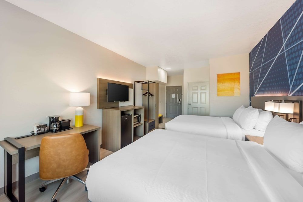 Comfort Inn & Suites Belton Temple South I-35 Standard Room, 2 Queen Beds, Non Smoking 2