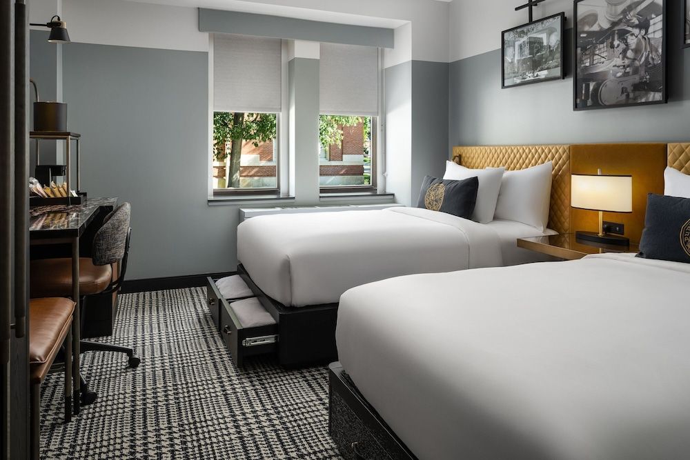 Standard Room, 2 Twin Beds (Mobility Accessible, Transfer Shower)