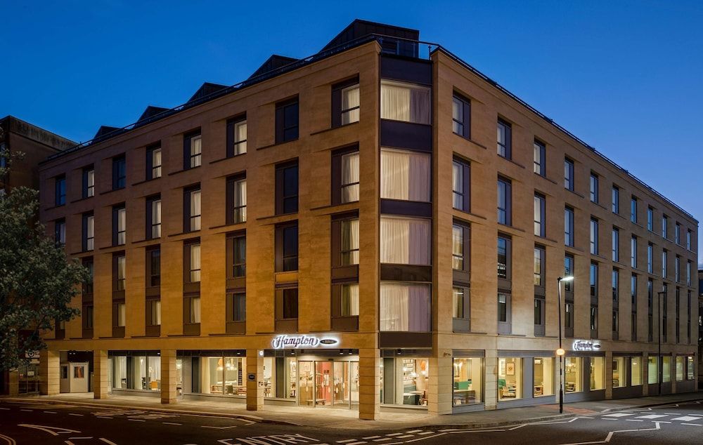 undefined Hampton by Hilton Bath City 6