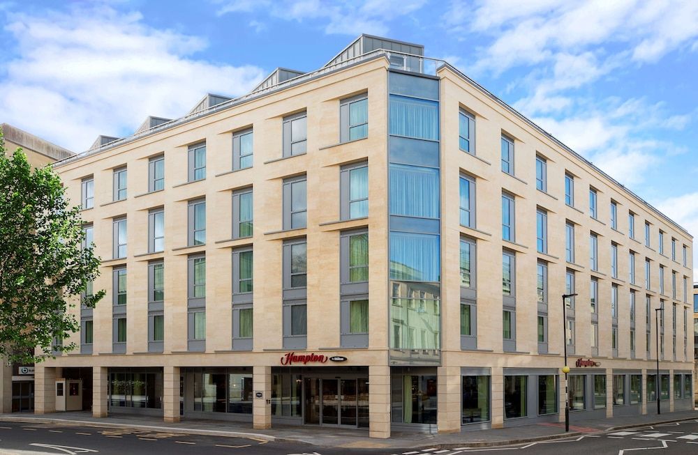 undefined Hampton by Hilton Bath City 6