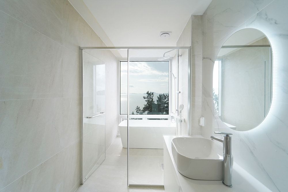 La Terrace Resort Party Cove Wide 3