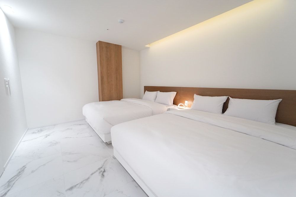 La Terrace Resort Party Cove Wide 2