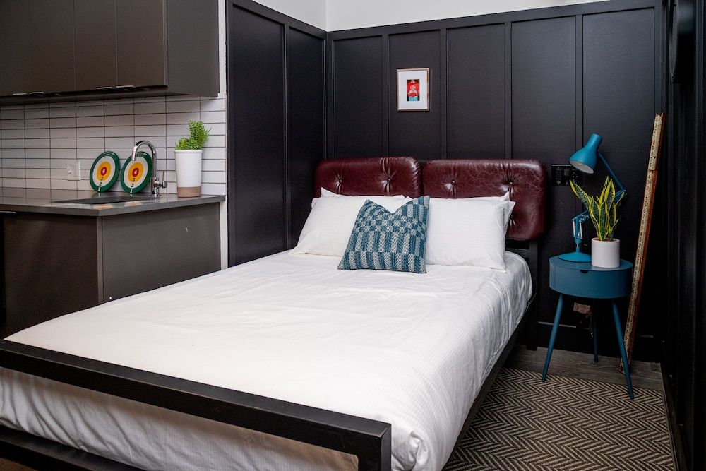 Deluxe Kitchenette